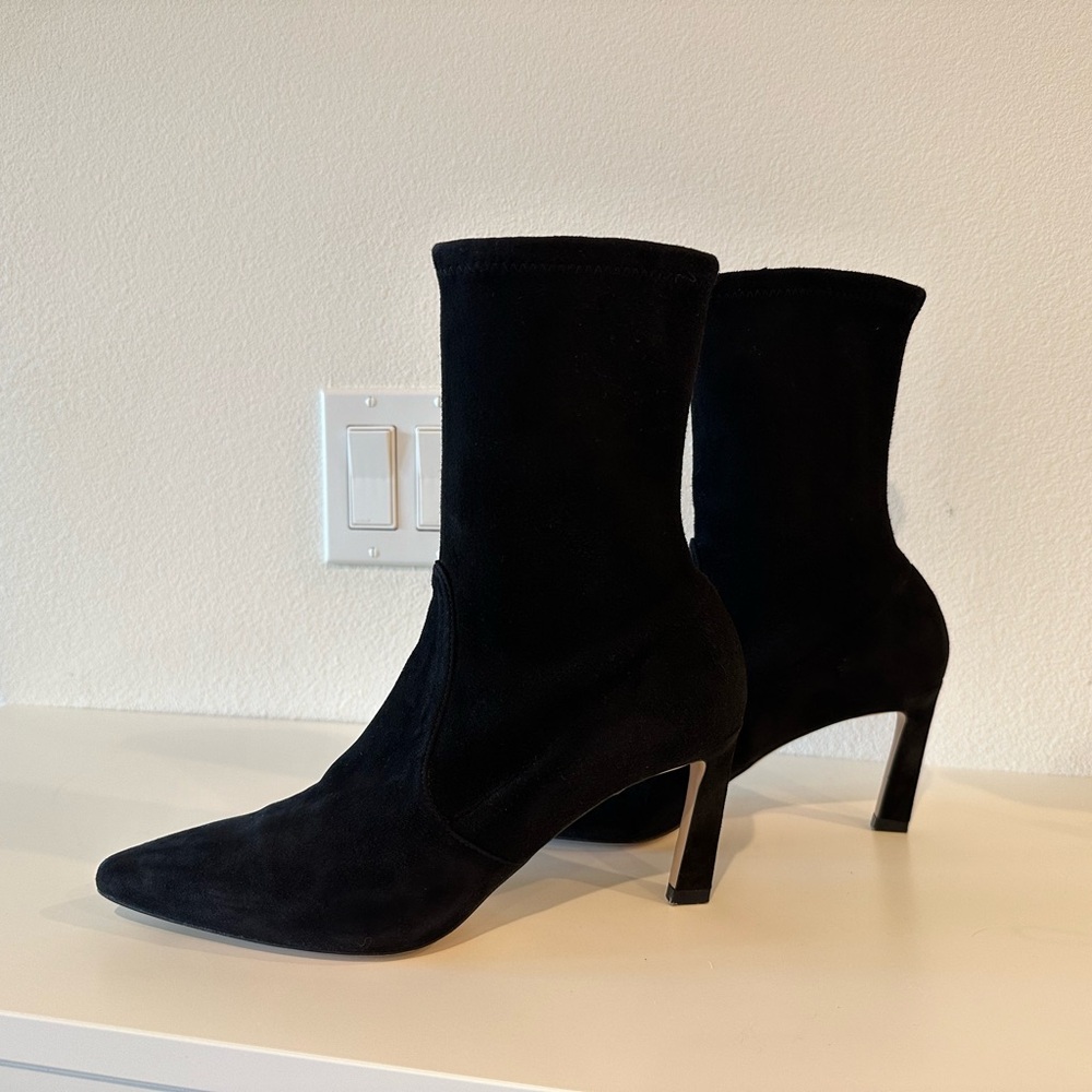 Stuart Weitzman Boots (size 7.5)
